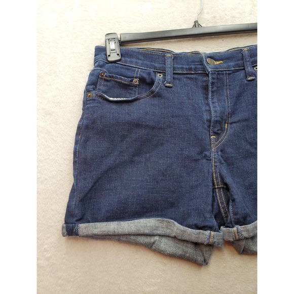 Levi's Mid Length‎ Shorts Womens Size 31 Dark Wash Flat Front Pocket Medium Wash - Picture 3 of 8
